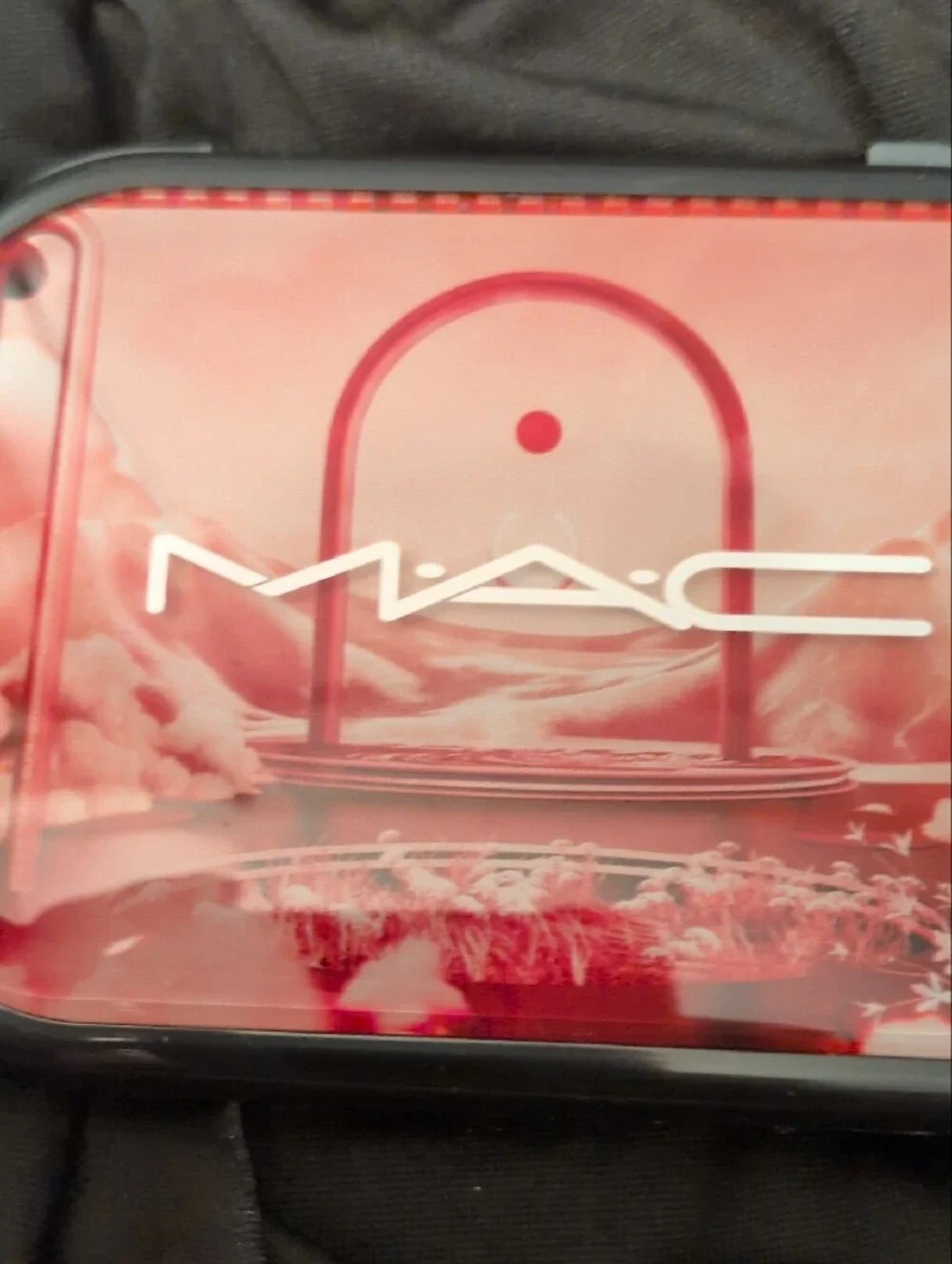 MAC Connecting in Colour Eyeshadow Palette